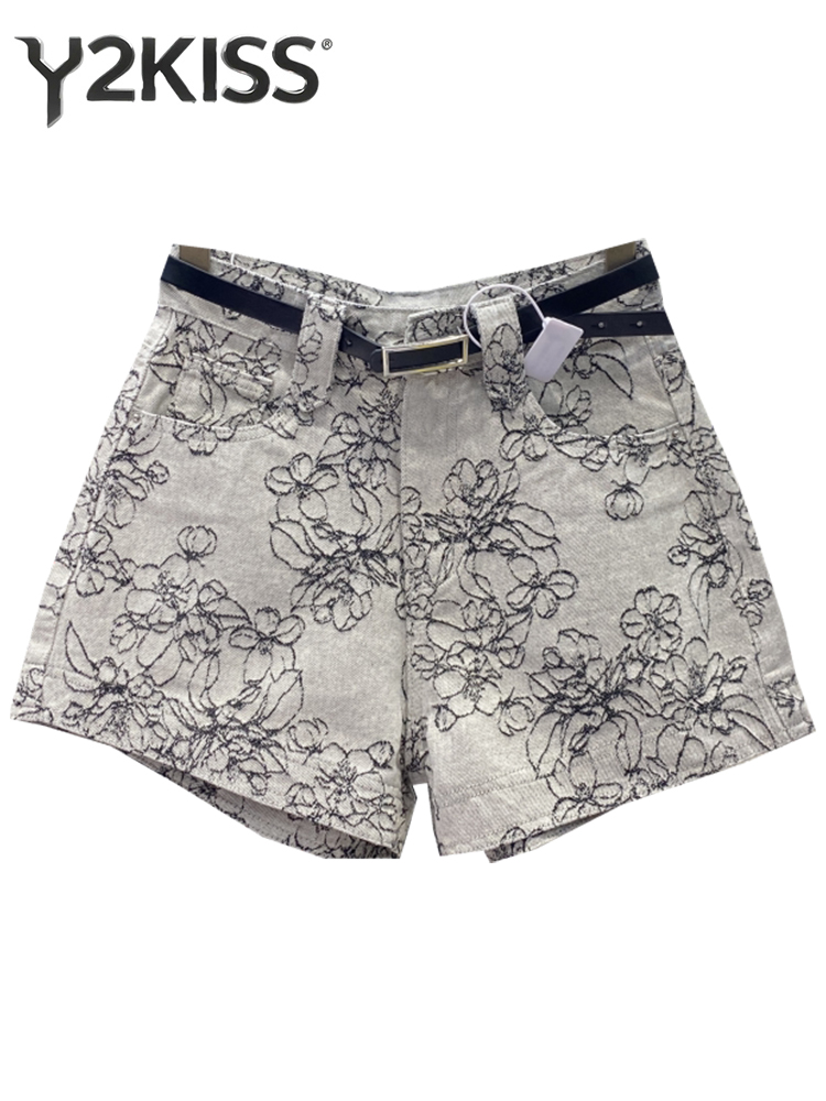 Embroidery Jeans - Damskie dżinsowe szorty z haftem w
