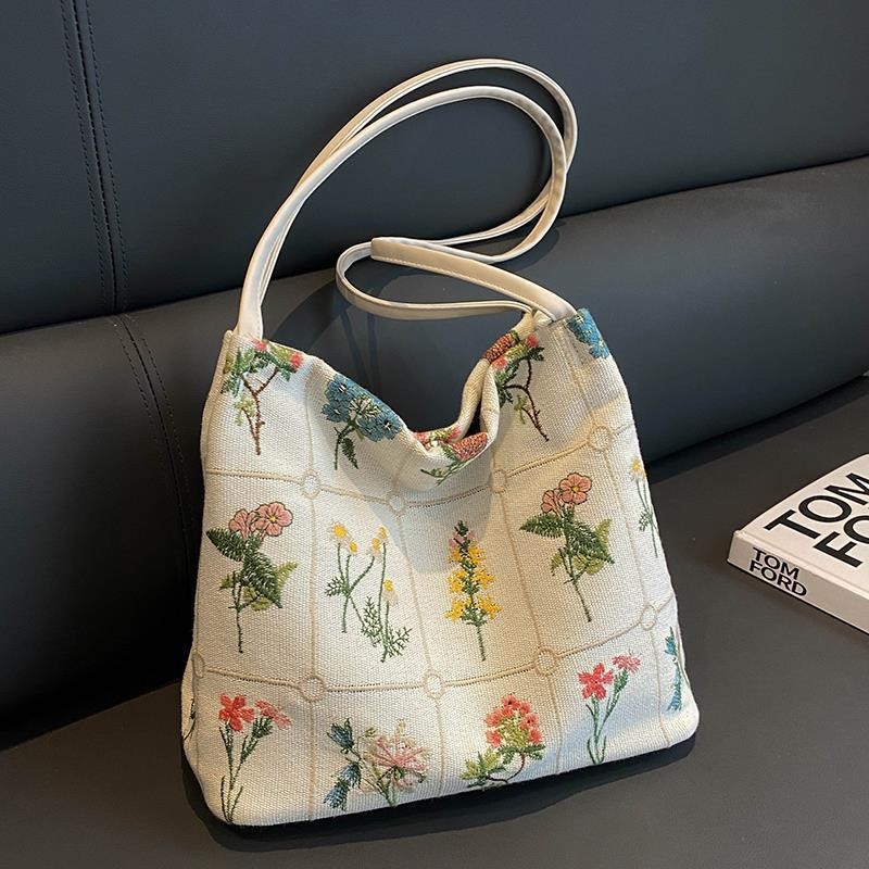 Embroidery Workshop - Modna torba typu tote z haftem,