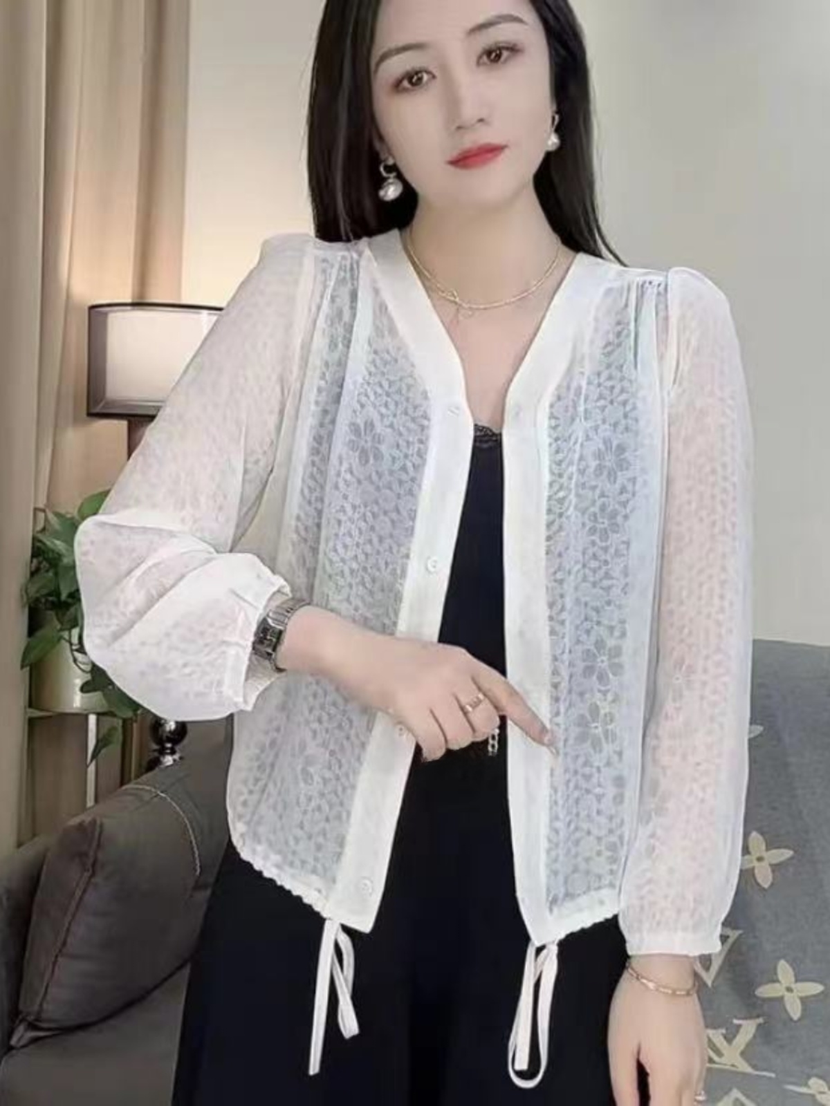 Modny kardigan z długim rękawe – Embroidery Cardigan recenzja i cena